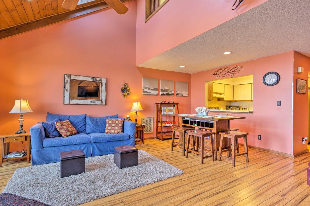 Pet-Friendly Beech Mountain Condo Steps To Slopes エクステリア 写真