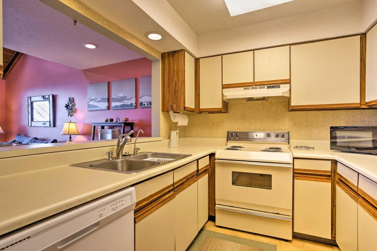 Pet-Friendly Beech Mountain Condo Steps To Slopes エクステリア 写真